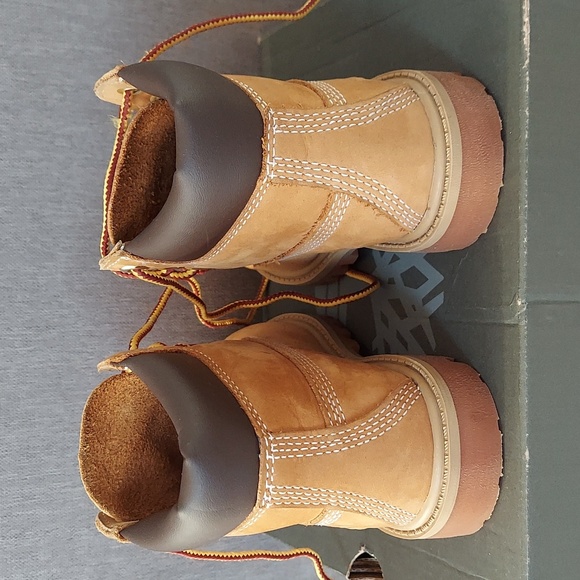 Timberland Kids size 8 Wheat Nubuck - Picture 4 of 6